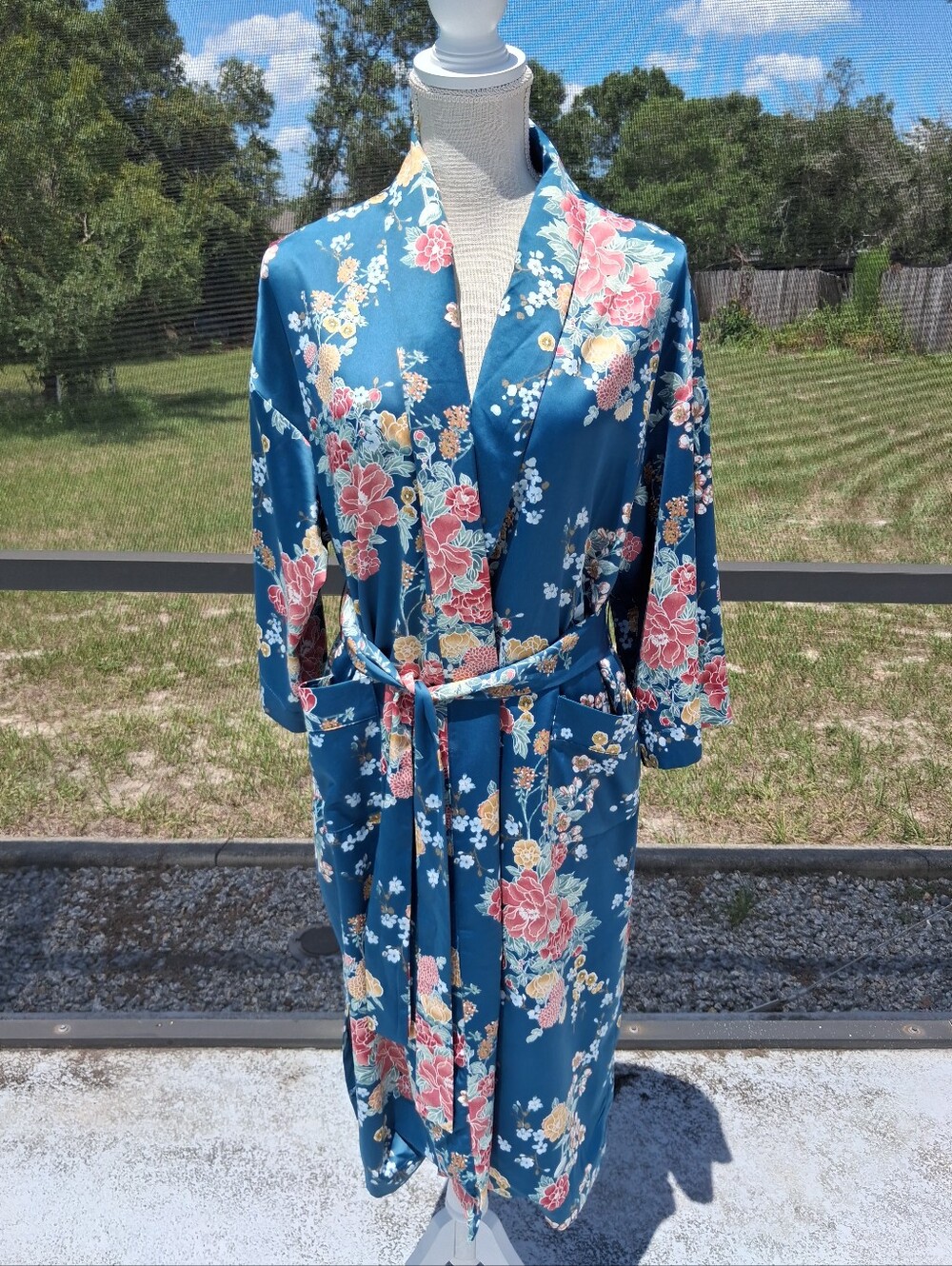 Mustard Seed Floral Kimono/Robe with Attached Belt Size Small